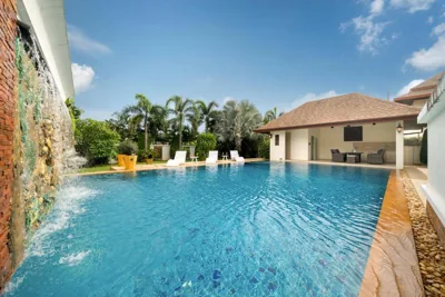 Villa with Huge Private Pool and Tropical Garden Just 10 Minutes Walk to Kamala Beach – 사진 2