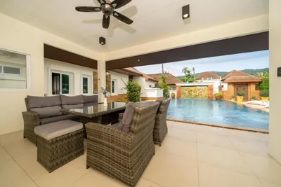 Villa with Huge Private Pool and Tropical Garden Just 10 Minutes Walk to Kamala Beach – 사진 9